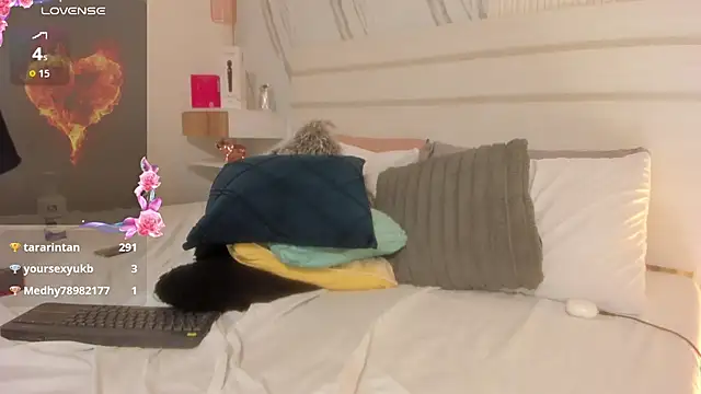 Afro_Luna webcam