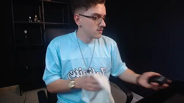 FelixStarkk live cam on StripChat
