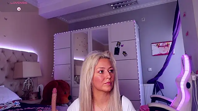 Alicia007