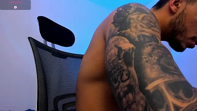 LiamReigns_