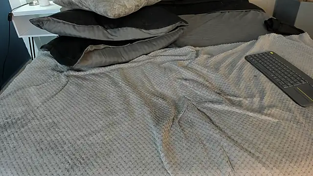 Charlie___Musk webcam