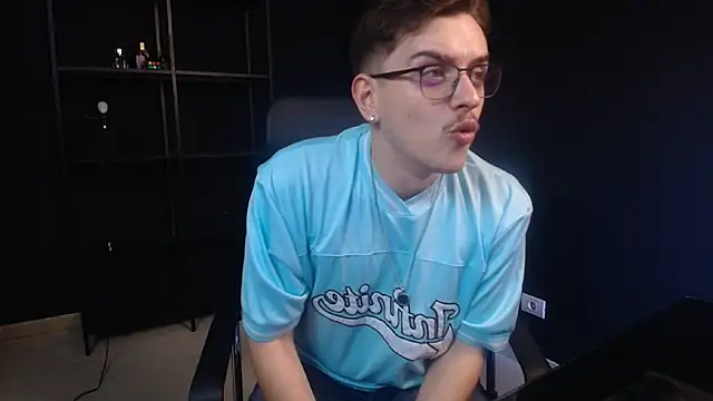 felixstarkk - FelixStarkk's free webcam - UK Sex Cams