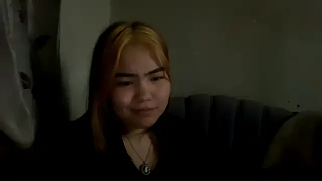 Watch Molly_Teddy live on EroticFlix - High definition streams