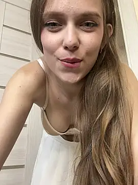 Watch CutieShy live on EroticFlix - High definition streams