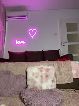Sabrinedivinee webcam