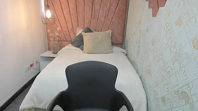Zoe__Taylor__ webcam