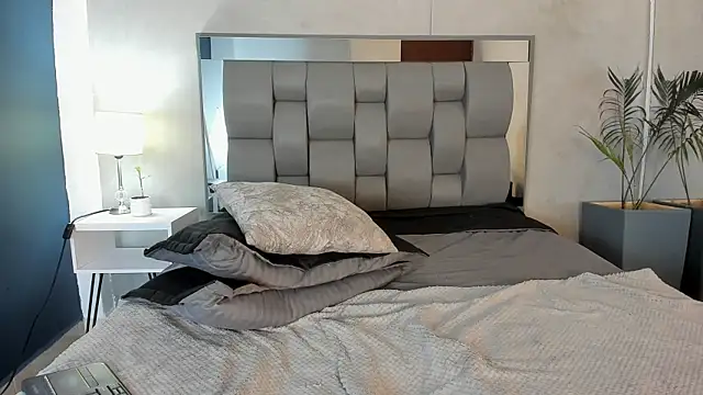 Charlie___Musk webcam