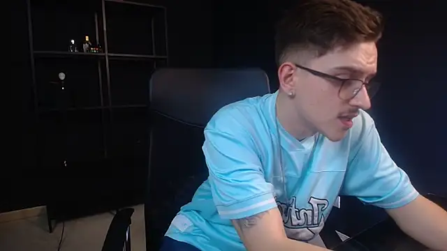 FelixStarkk live sex cam