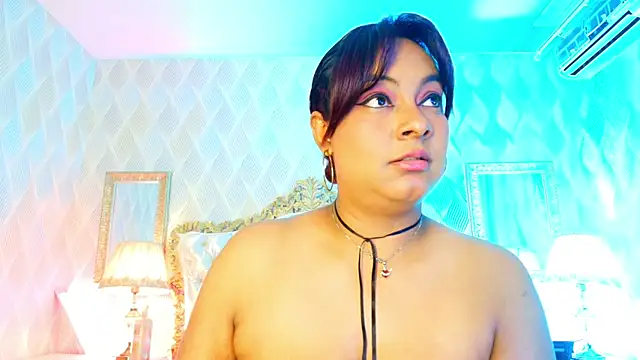 alexa_cruz__ webcam