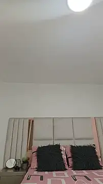 MadameEbony webcam