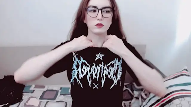 MinniMaksy webcam