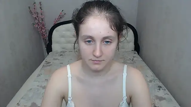 Holliy_Cooper webcam