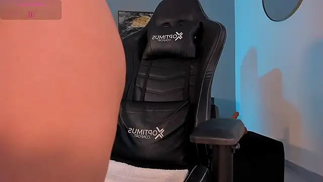 KylaMorrison live cam on StripChat