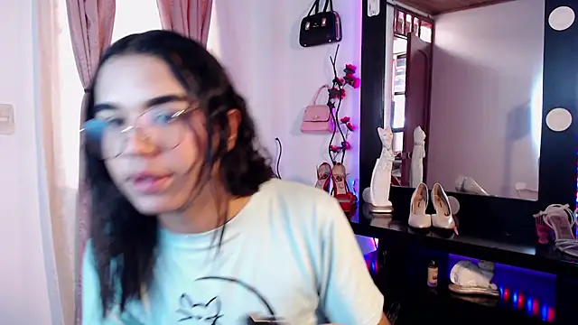 Candyy_doll__ webcam