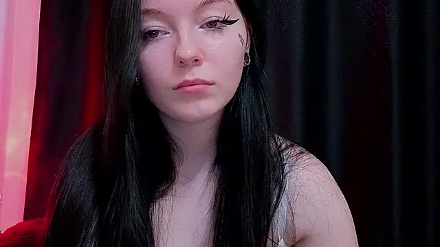 Naomi_Lanee live cam on StripChat