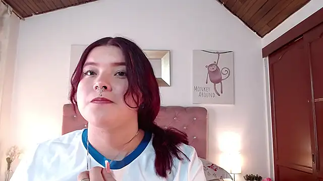 CelessteRedds live cam on StripChat