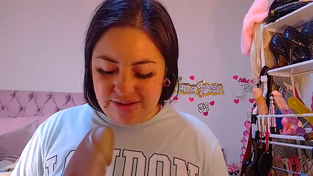 lanaqueen699 webcam