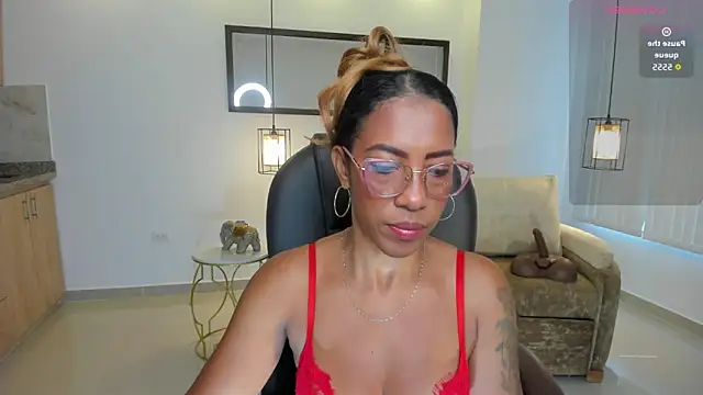 Shantaall_ webcam