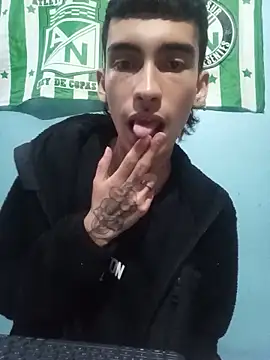 ttimy_x_boy webcam