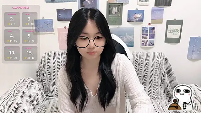 Watch LiLiYbaby live on EroticFlix - High definition streams