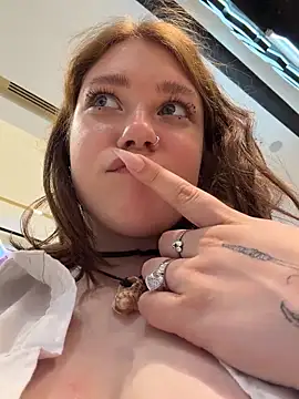 lucy-joy webcam