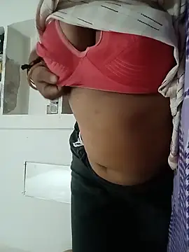 Menka_cut34 webcam