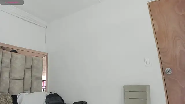 Titan_Moreno_ live cam on StripChat