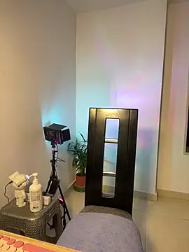 zhara_1198 webcam