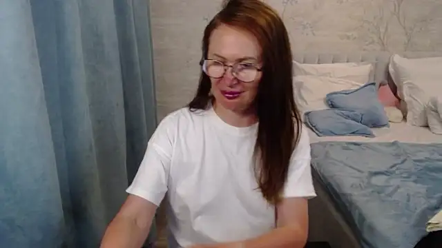 Watch MarinaOnebest live on EroticFlix - High definition streams