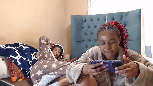 EbonyEssence webcam