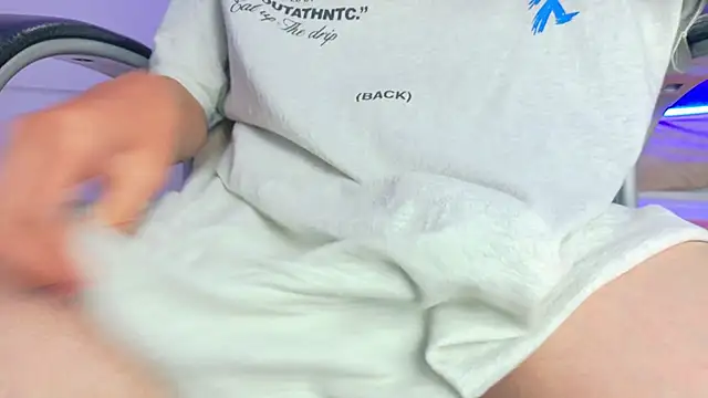 Nascary_Fox webcam