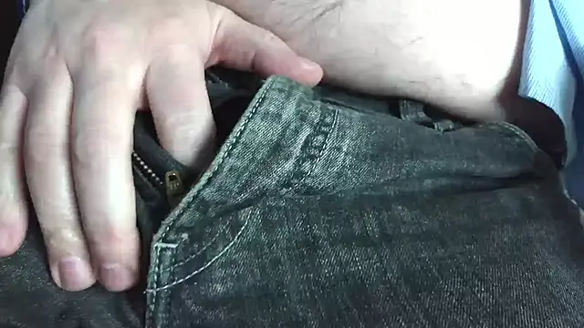 hairyandtiny webcam