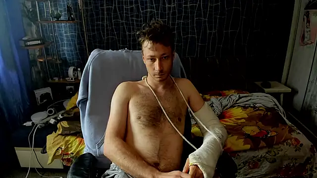 CuteBoy228 webcam