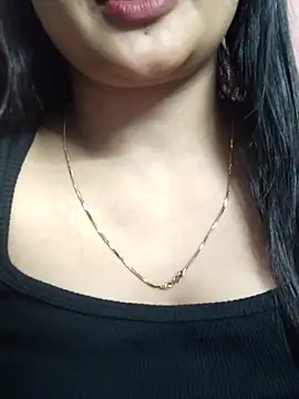 Wild-janvi webcam