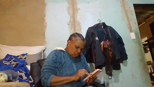Nicky52 webcam
