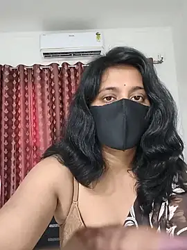 Cute-Maanvi webcam