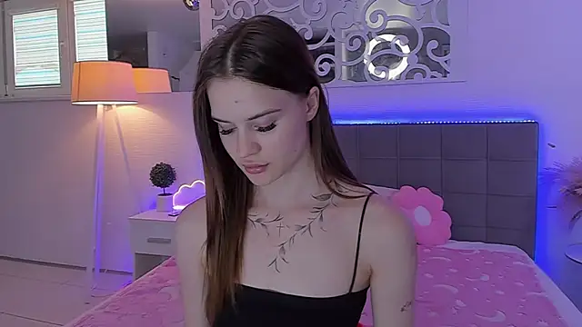 LuisaClover webcam