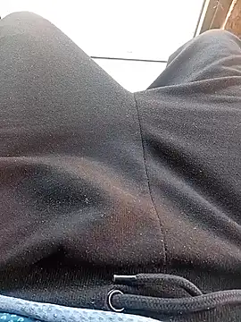 younggblackkCOCK19 webcam