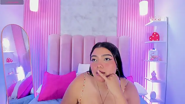 ArianaRougee webcam