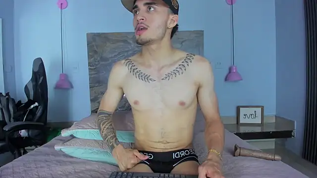 James-06 webcam