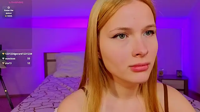 brietdget (F teen) - Flash Tits 💞