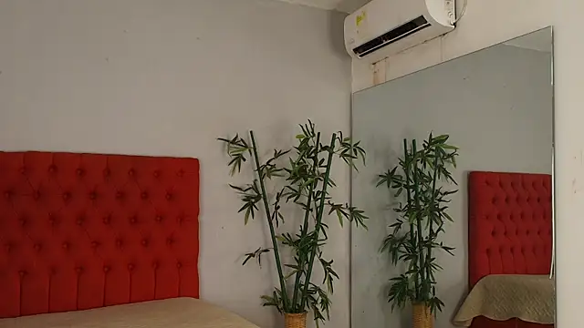 Hilary_caicedo webcam