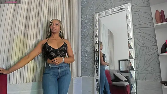 BriannaChelsea live cam on StripChat