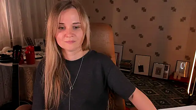 MiaSparkes live cam on StripChat