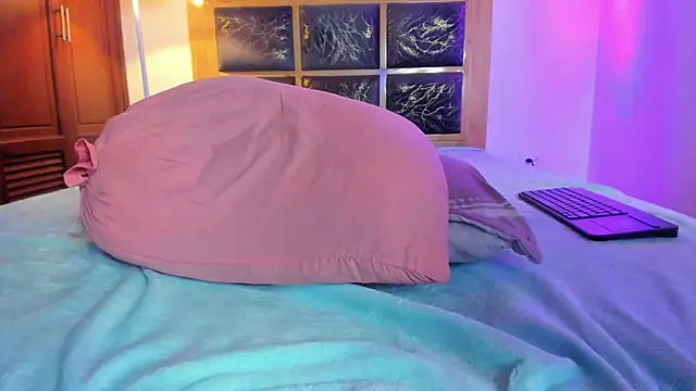 Zoe_sky1 live cam on StripChat