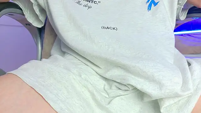 Nascary_Fox webcam