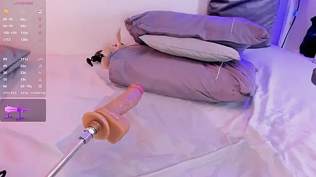 EmmaRouss1 live sex cam