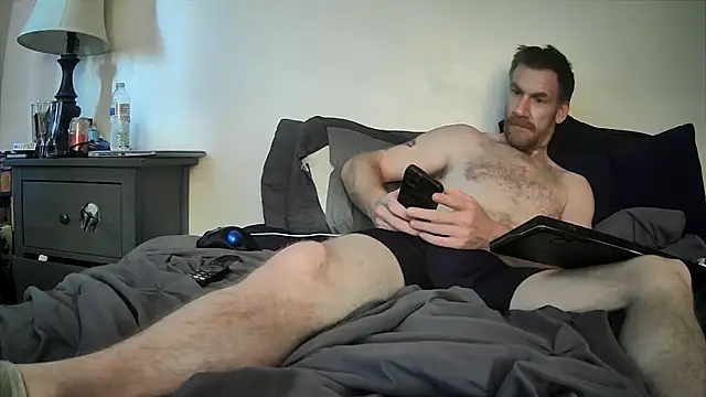 tiggitytomociti's live room