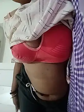 Menka_cut34 webcam