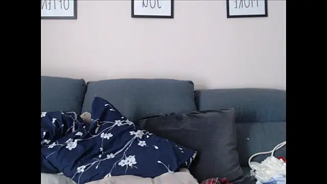 BarbieBlondieGirl webcam